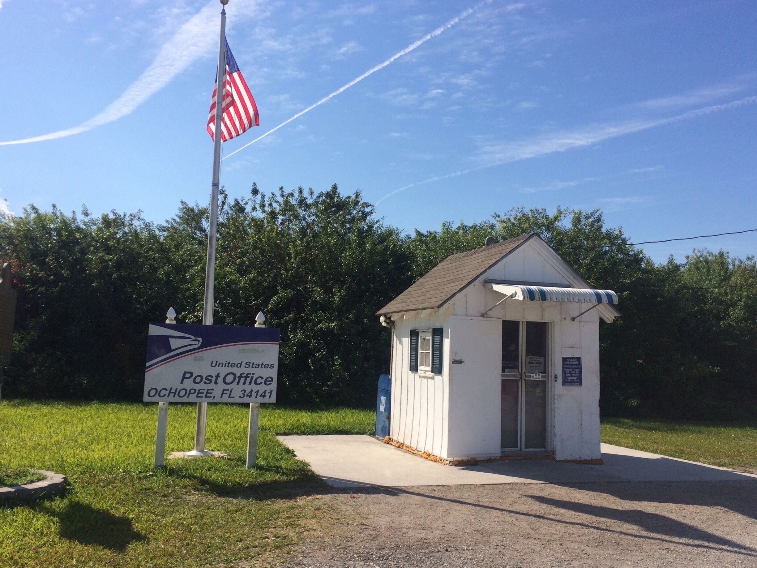 This is the smallest Post Office in the US - only 7' x 8'. It's small but efficient.