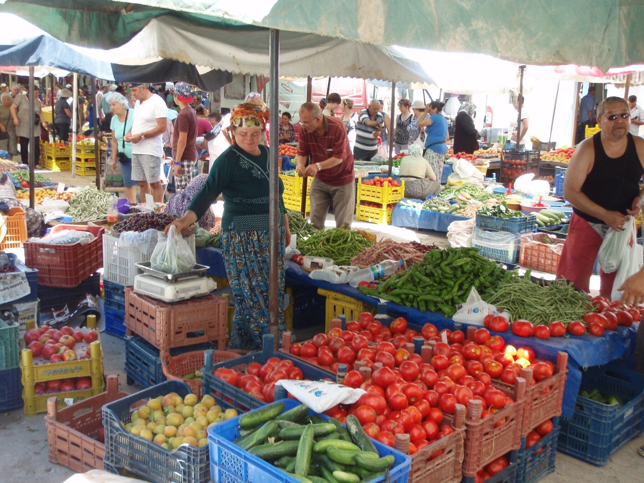Market day in Sarimsakli #FoodieFinds