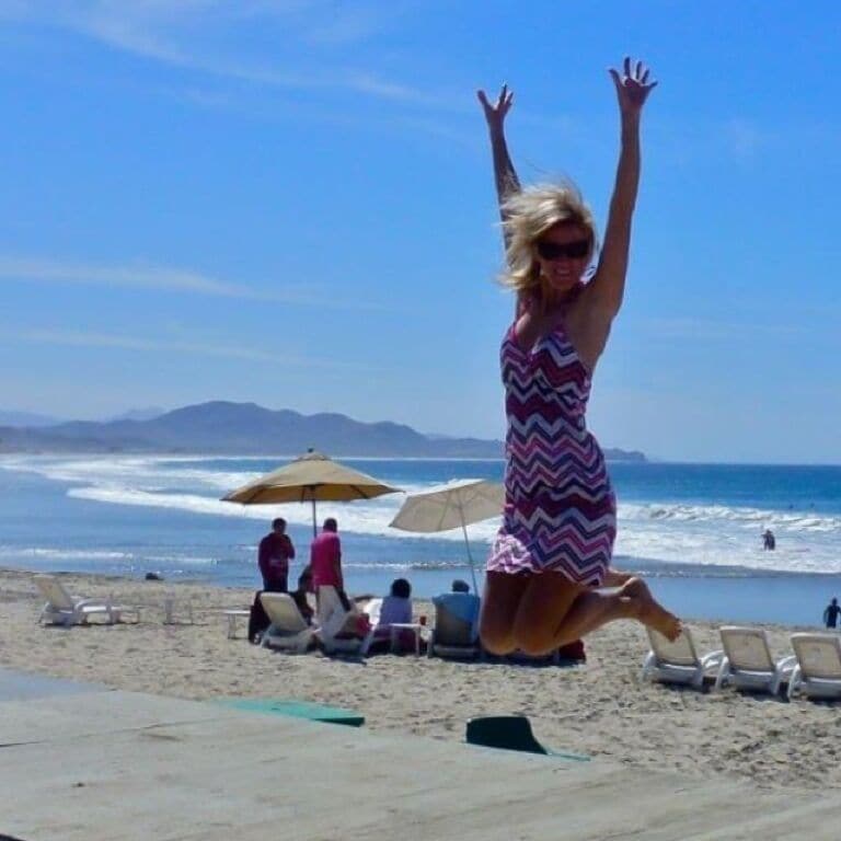 Beautiful beach that goes on for miles.  A favorite spot for surfers. A recommended place to stop by while enroute to Todos Santos if making a day trip from Cabo San Lucas.  