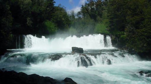 Caminata auto-guiada para llegar al Salto la Leona.