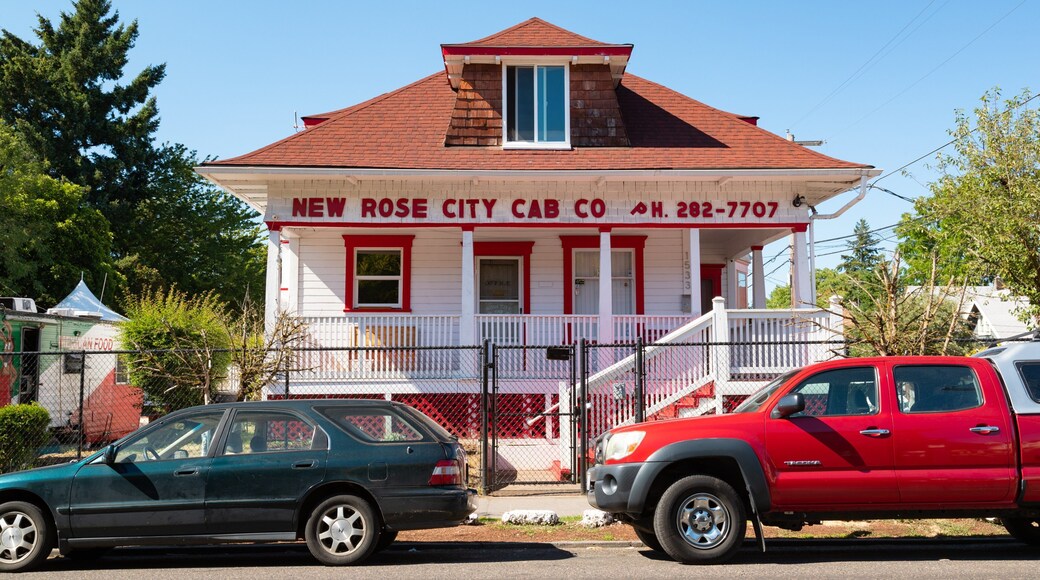 Alberta Street featuring signage