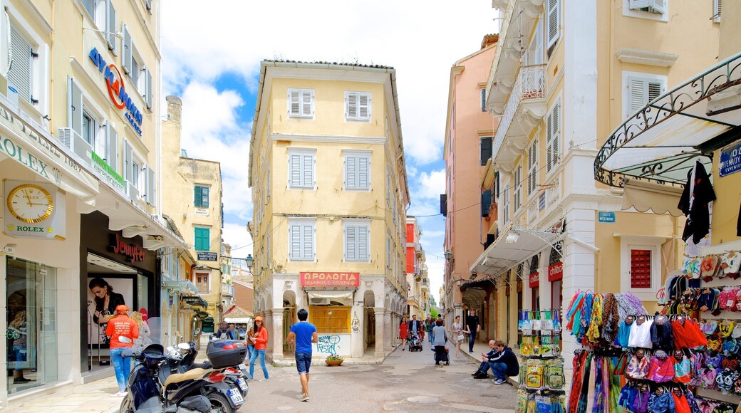 Old Town showing street scenes