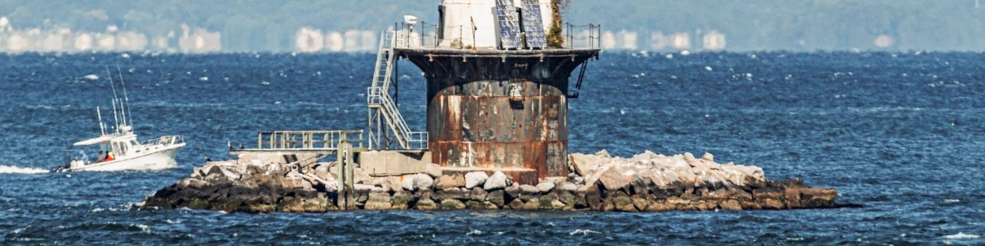 Orient Point Lighthouse in chippy water