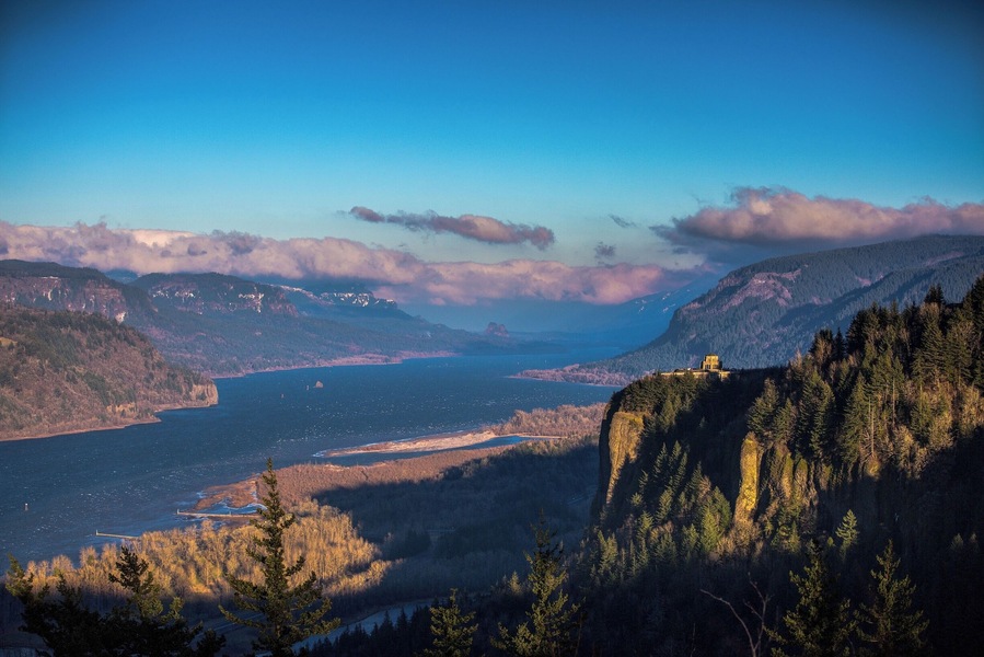 We'll never know a precise number, but, suffice it to say that millions of people have seen this view of the Columbia Gorge from the lookout sponsored for decades by the Portland Women's Forum.
If we say (very) conservatively that one percent of those people have photographed this view, that means that tens of thousands of images have been generated from this very spot.
You can't talk about shooting the best image -- that has already been done, or will be done, or may never be done.
All you can hope for is to try to do the thing justice. And if you're lucky at all -- to do the thing proud.