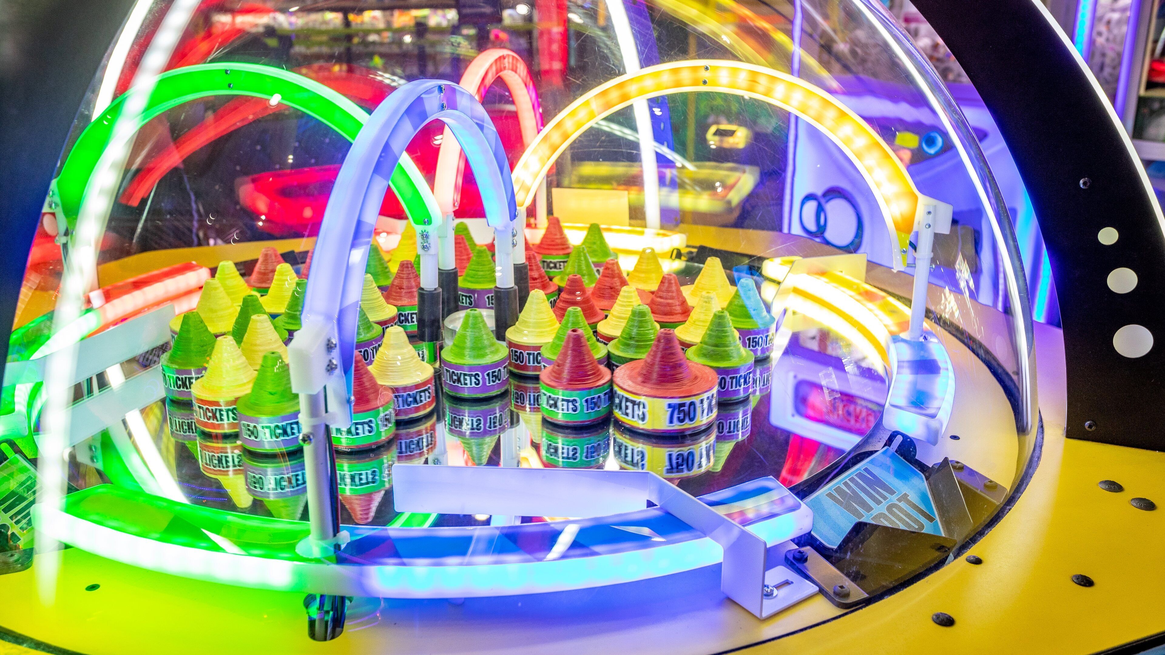 Arcade City featuring interior views