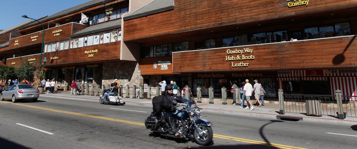 BGCWP8 Main street in Gatlinburg Tennessee downtown a great tourist attraction sidewalk autumn