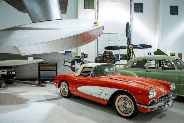 Tennessee Museum of Aviation featuring aircraft, interior views and heritage elements