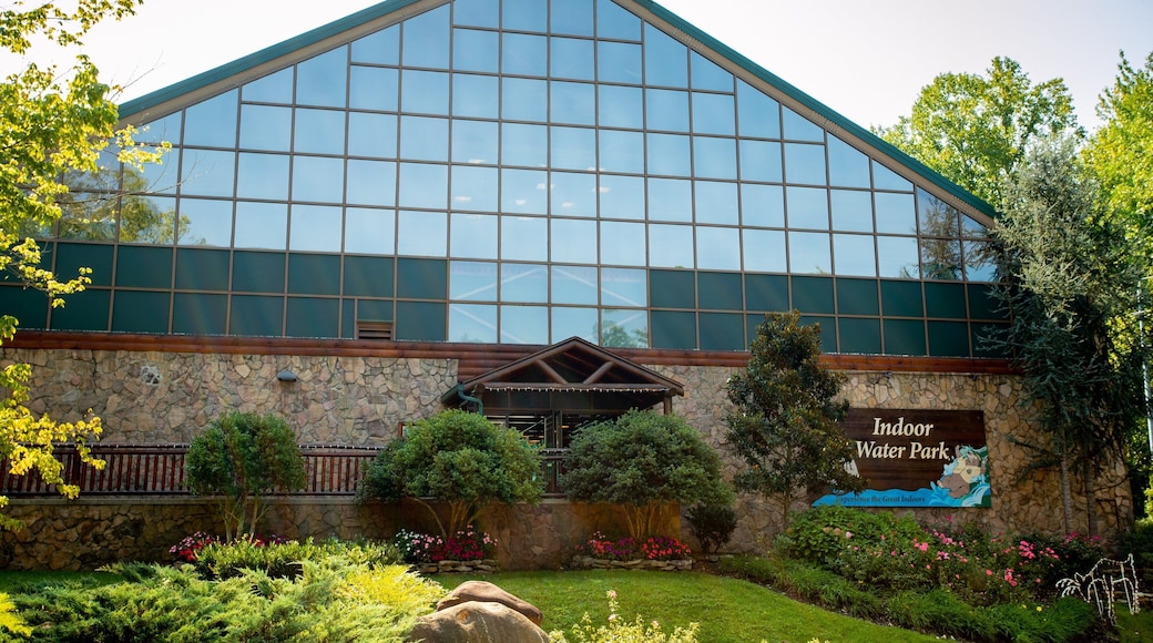 Wild Bear Falls Indoor Water Park featuring a garden