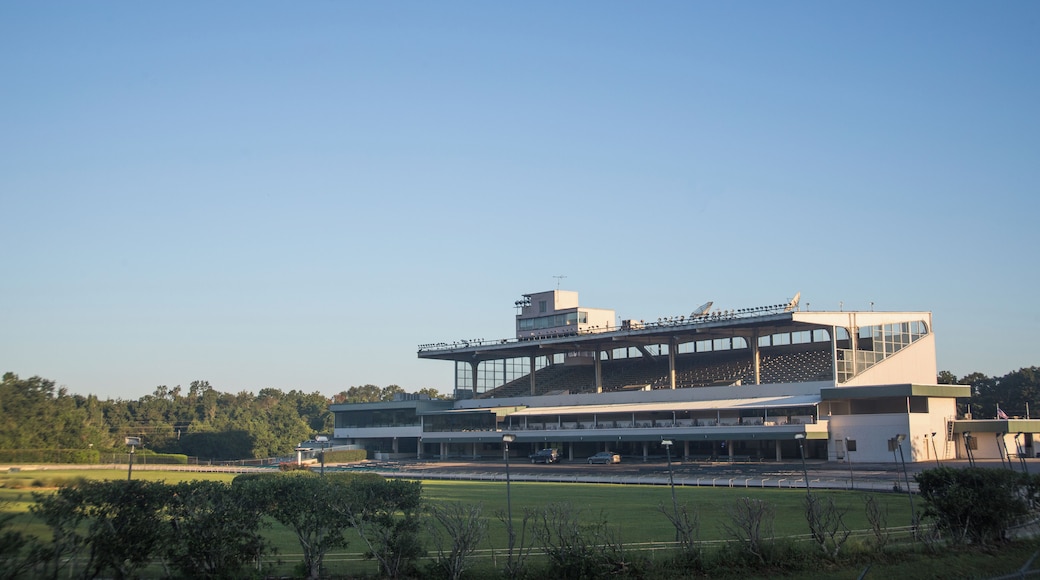 PanamaCityBeach_EBROGreyhoundPark_6326766_02