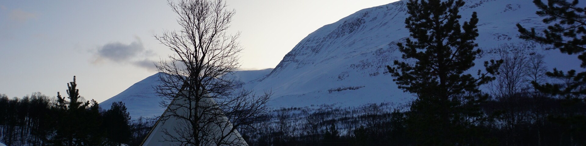 Camp Tamok offers true wilderness experience and is a great spot to see Northern lights. The nearby Ice Domes (a real ice hotel!) has incredible ice sculptures.
Sadly, the arctic is warming at twice the global average...
#LifeAtExpediaGroup