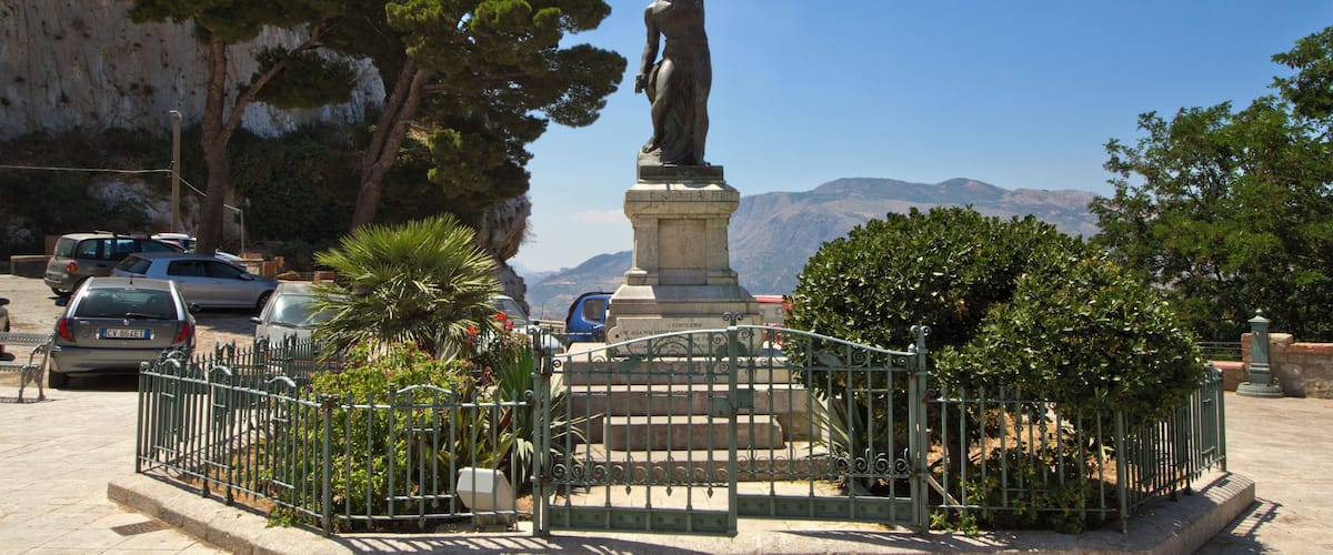 90012 Caccamo PA, Italy