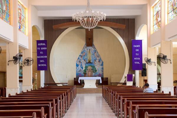 Church of Our Lady of Fatima showing interior views and a church or cathedral
