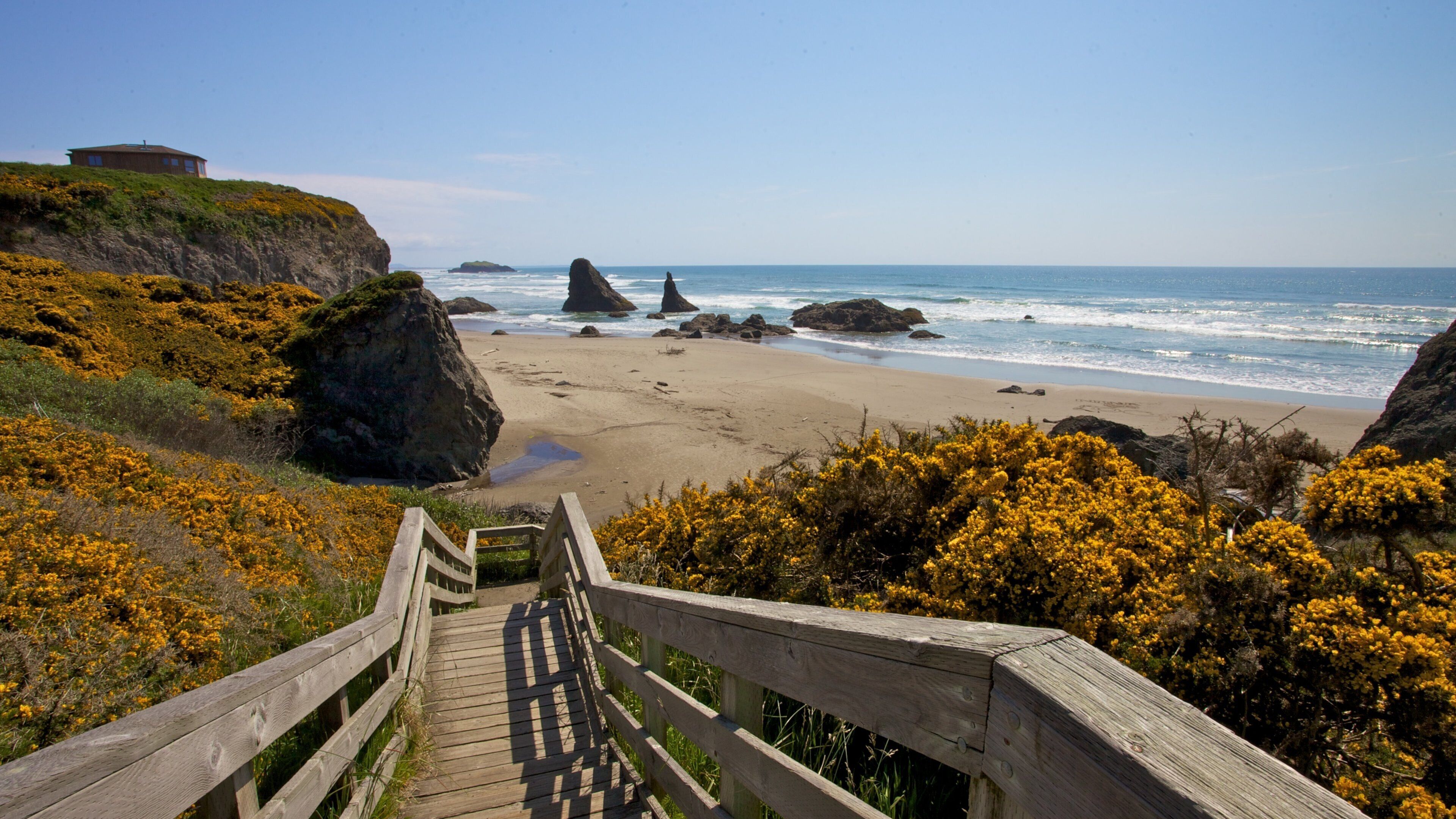 Bandon qui includes panoramas et plage de sable