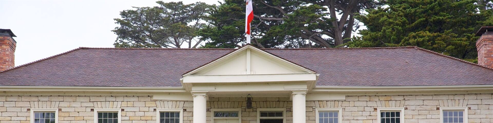 Colton Hall Museum showing a house