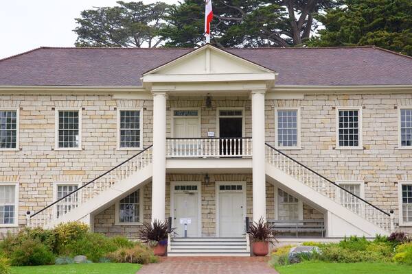Colton Hall Museum som visar ett hus
