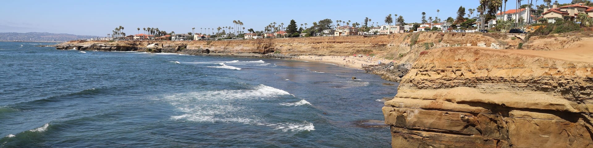 View of a cove on Sunset Cliffs Blvd. in San Diego, CA.