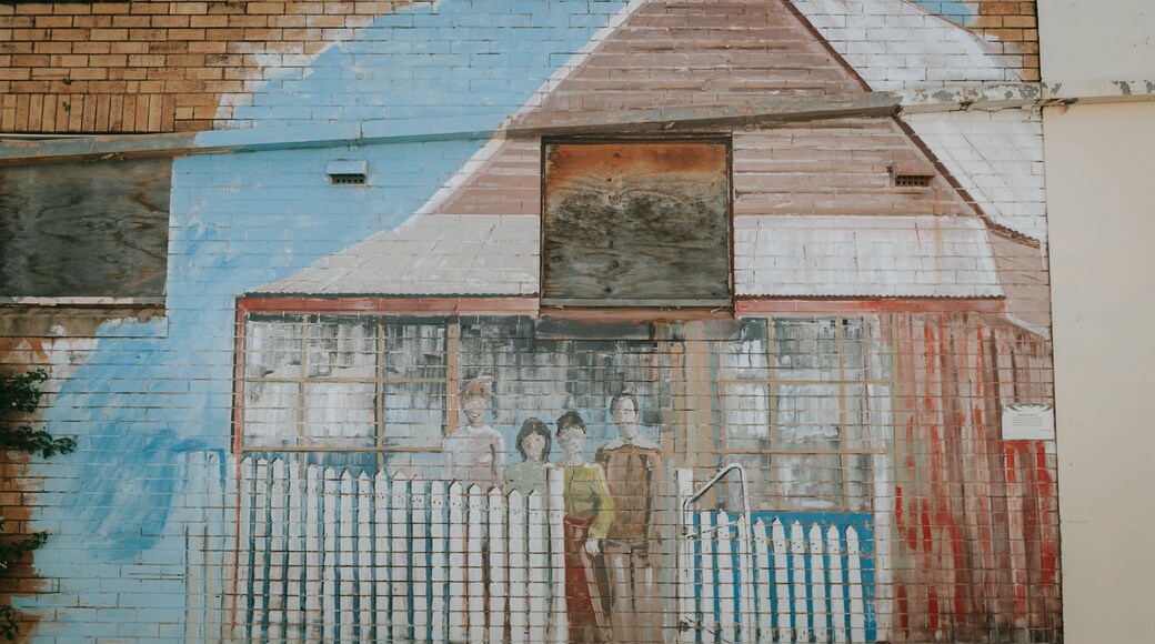 Nanango showing outdoor art