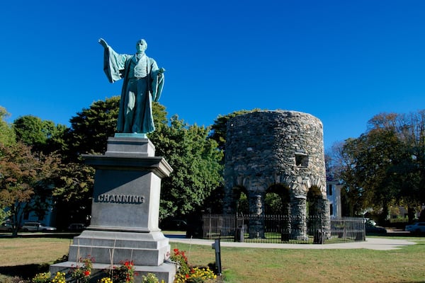 Parque Touro mostrando elementos patrimoniales y arquitectura patrimonial