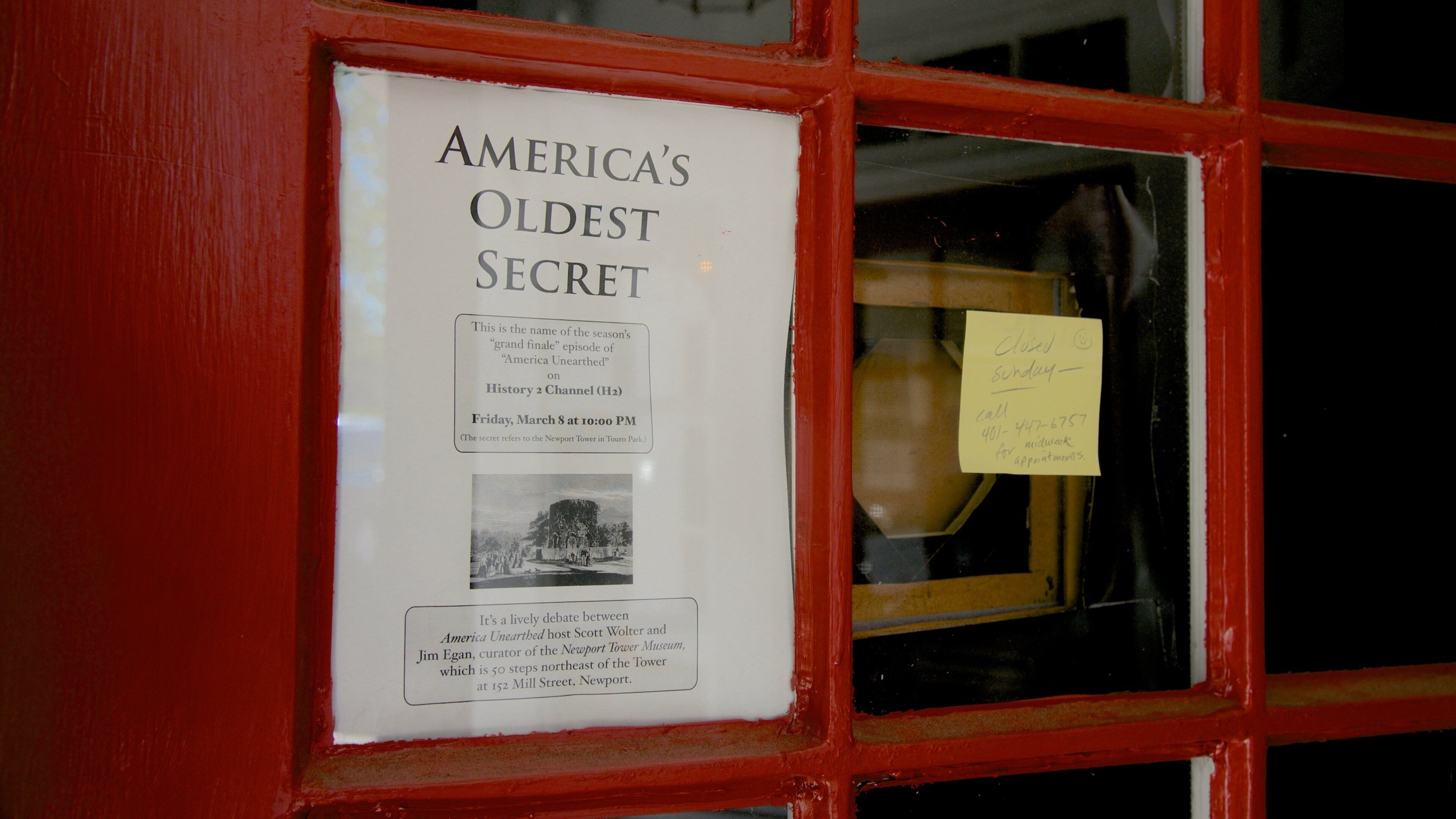 Touro Park featuring heritage elements