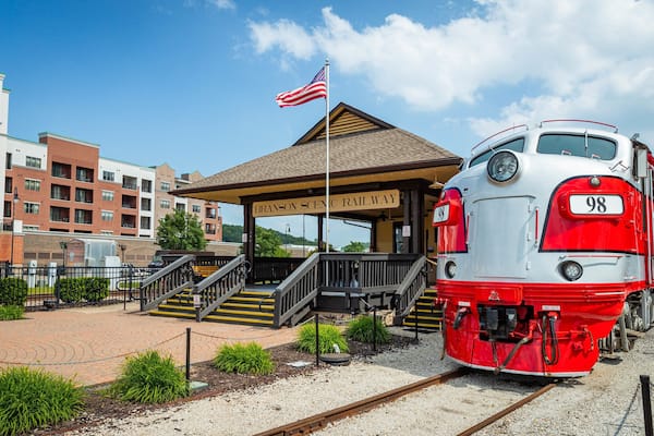 Branson\'s Scenic Railway showing railway items