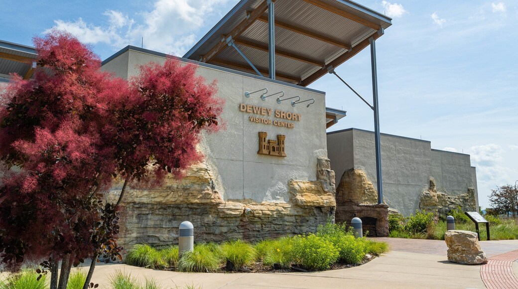 Dewey Short Visitor Center