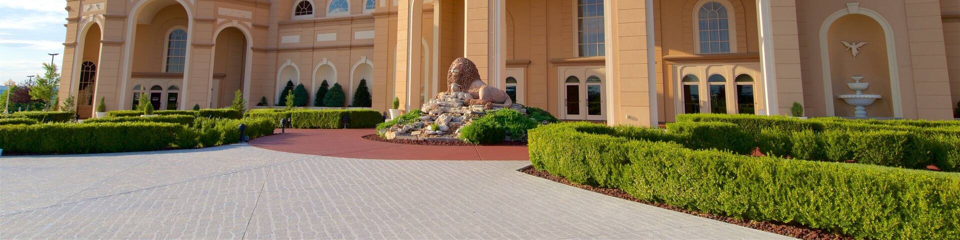 サイト & サウンドシアター フィーチャー 公園, 遺跡 と 屋外アート