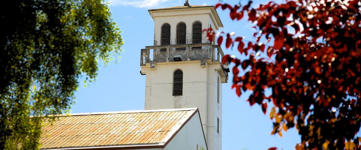Catedral de Villarrica showing a church or cathedral