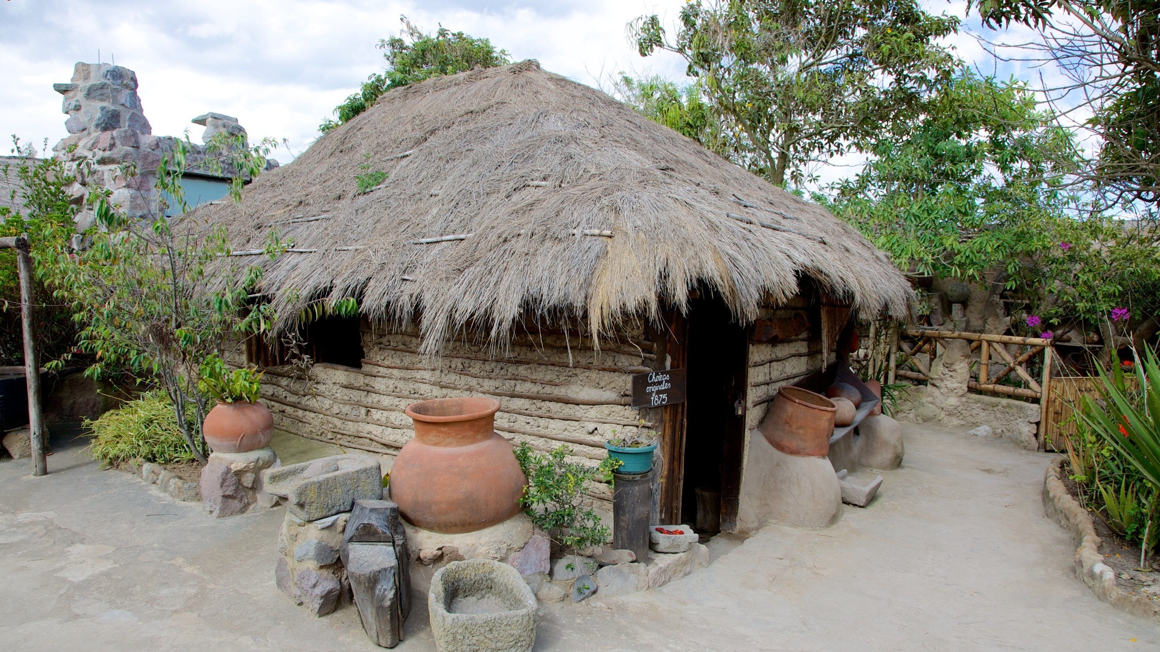 英特南太陽能博物館 呈现出 小鎮或村莊 和 房屋