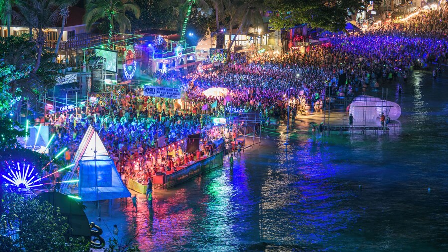 Full Moon Party, Haad Rin Beach, Koh Phangan, Thailand