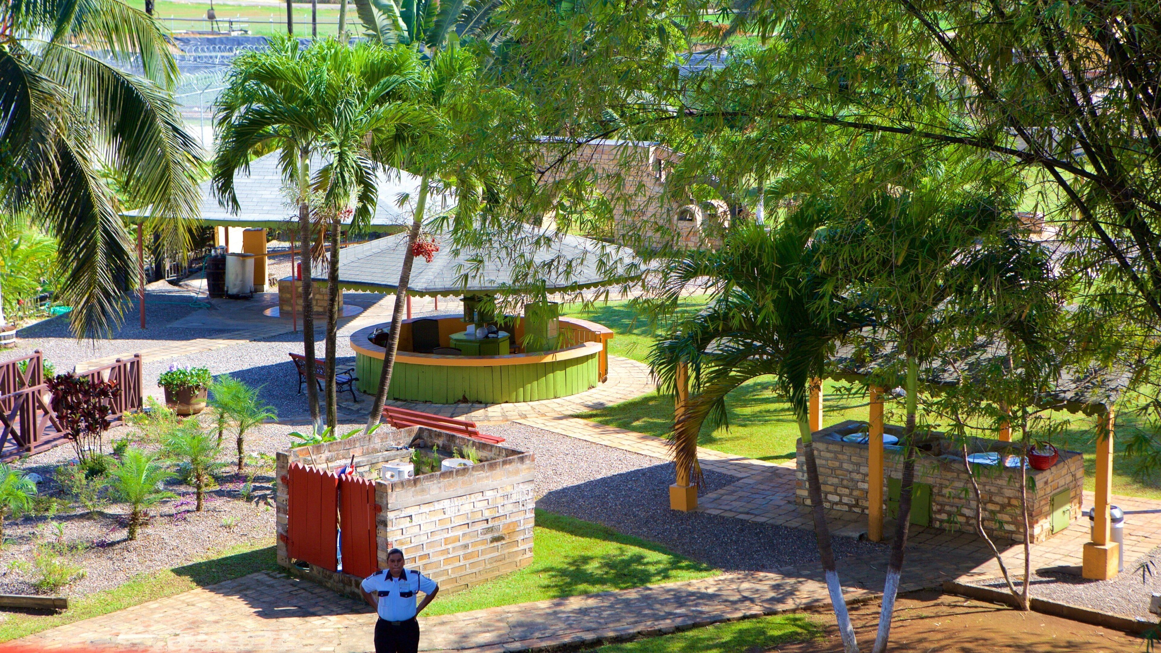 Hacienda Appleton mostrando un parque