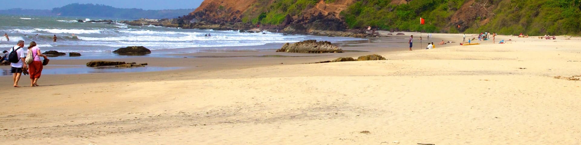 Kalacha Beach which includes a beach