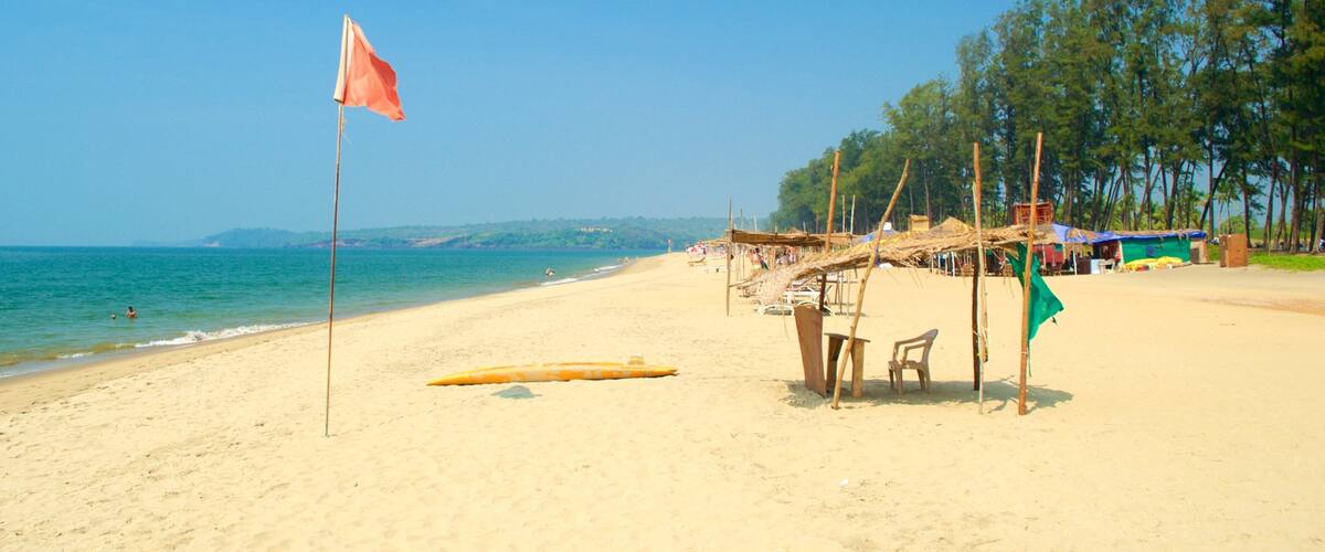 Querim Beach showing a sandy beach, tropical scenes and general coastal views