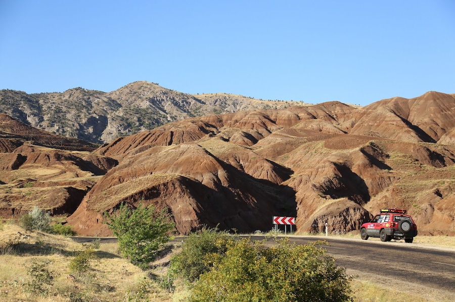 On our tour from Cappadocia to Giresun, at the Black Sea we were amazed by all the beauty and kindness of Turkey. A road trip i Turkey is fantastic and offers alot of things to see and experience! #theadventurerally #projectmongolia #aventyrsrally #hampuselinochhajen #arvika #sweden #turkey #july2014