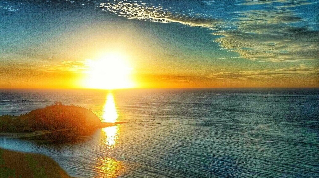 Another stunning sunset from the lookout over Barefoot, Fiji.
For tips on how to Island-Hop through the Yasawas, take a look at http://www.martinainmotion.com/island-hopping-in-the-yasawas/.