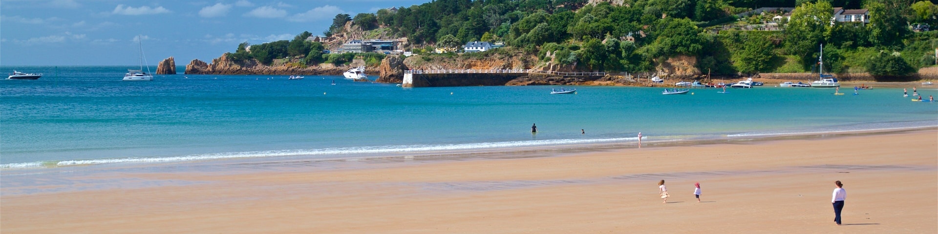 Plage St Brelade\'s Bay qui includes panoramas, vues littorales et plage
