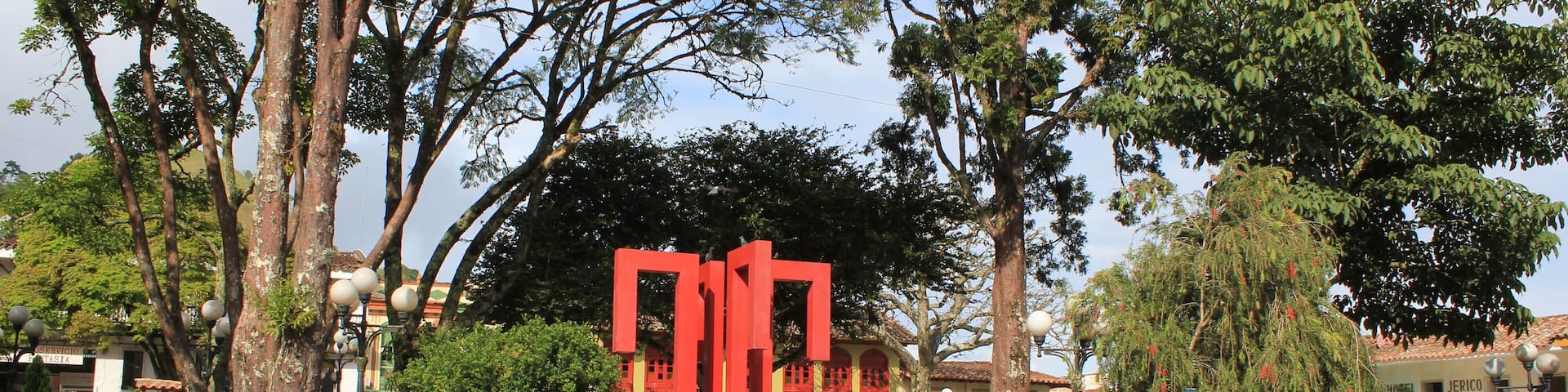 Arboleda del Parque Reyes. Jericó, Antioquia, Colombia.