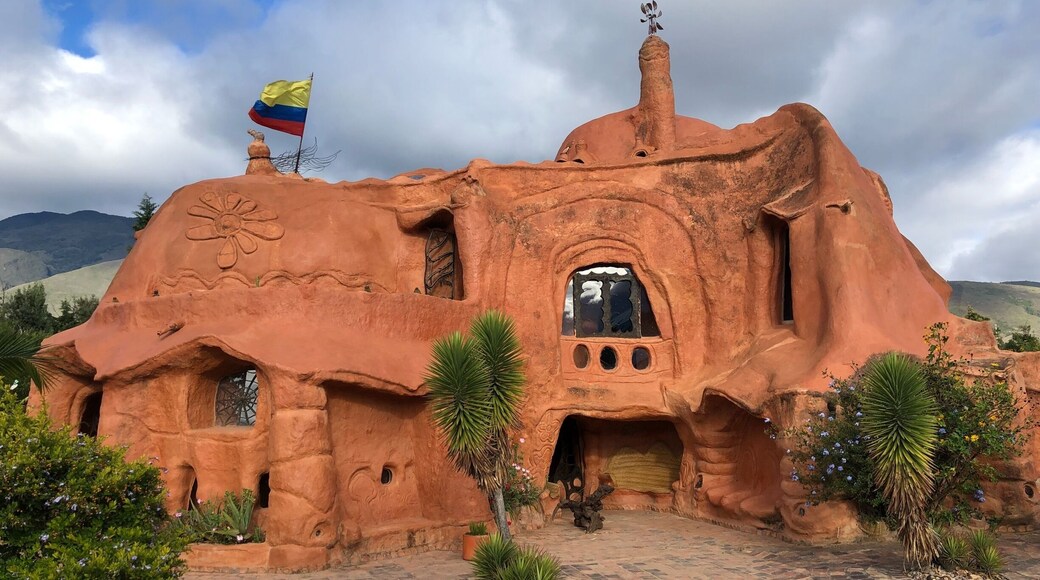 Interesting clay house, entrance fee 10,000 pesos