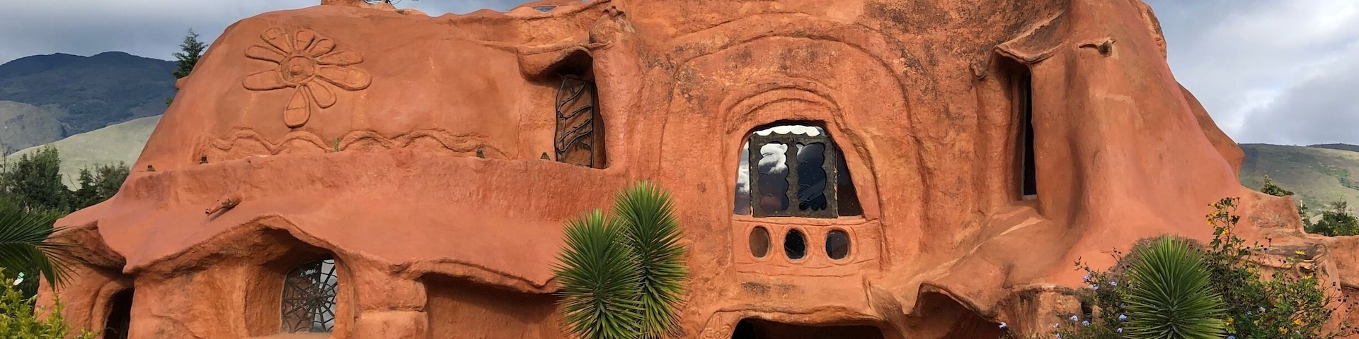 Interesting clay house, entrance fee 10,000 pesos