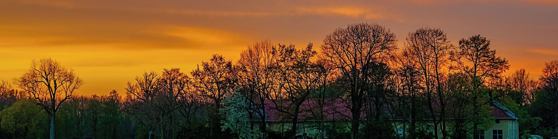 Gründonnerstagabend am Gut Roggenstein in Eichenau, Oberbayern.
