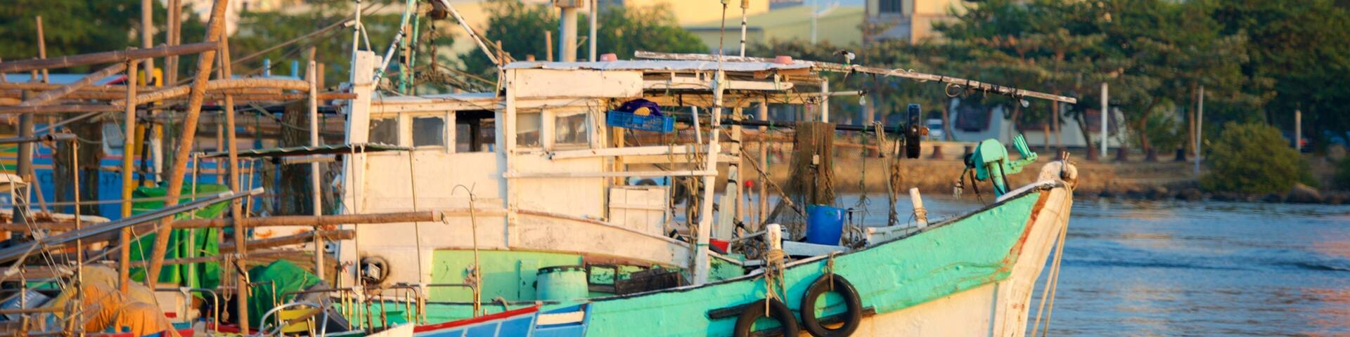 Baie d\'Anping qui includes marina et ville