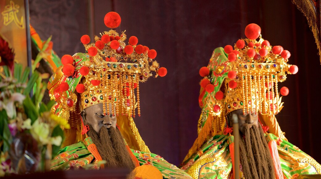 Ji Dian Wu Miao que incluye elementos religiosos