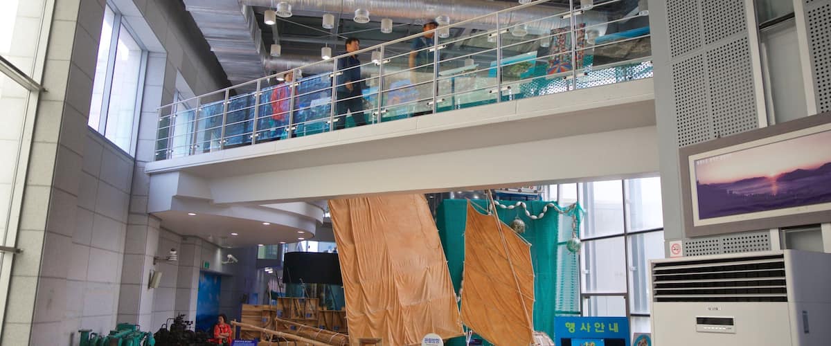 Tongyeong Fisheries Science Museum which includes general coastal views and interior views