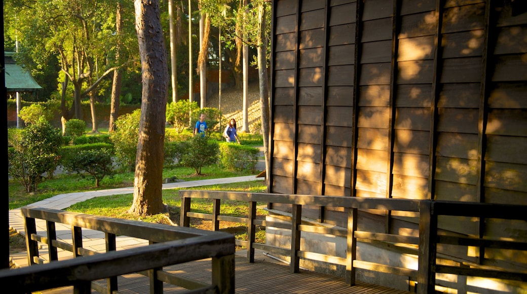 Taoyuan Shrine which includes religious aspects and a garden