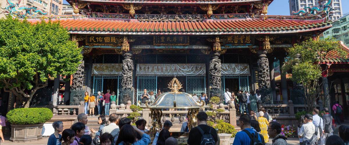 Lugang Longshan Temple