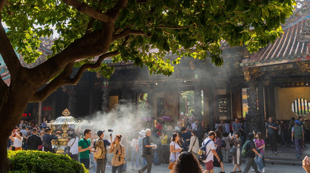 Lugang Longshan Temple