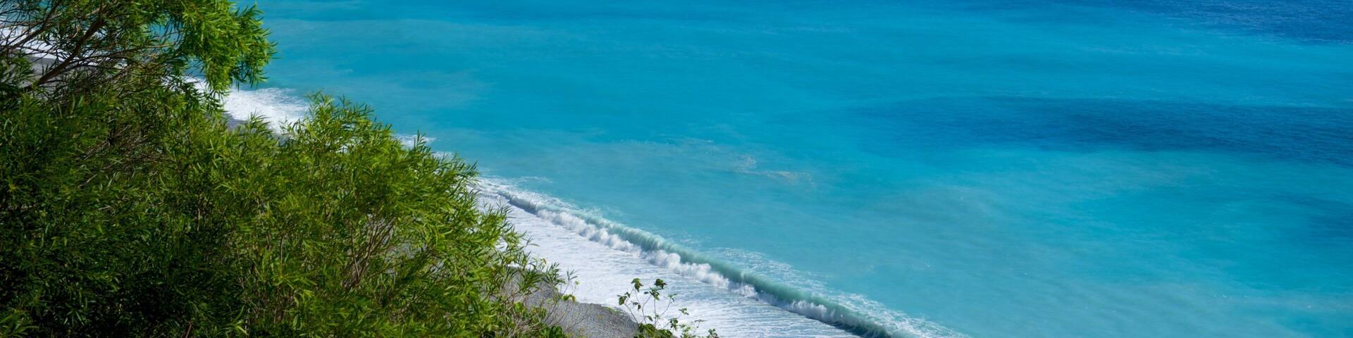 Ching-Shui Cliff which includes rocky coastline and general coastal views