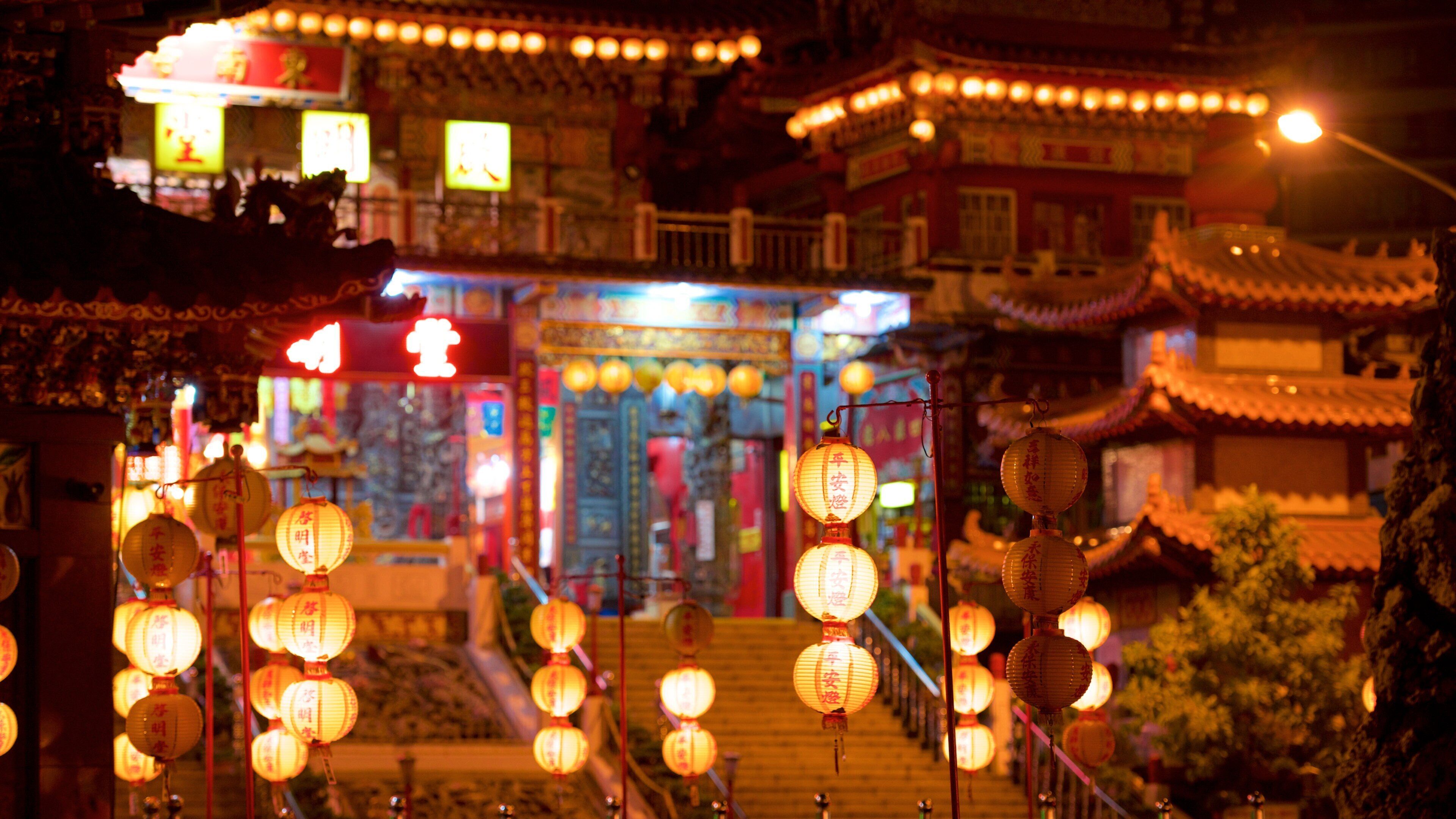 Tianfu Palace featuring a temple or place of worship