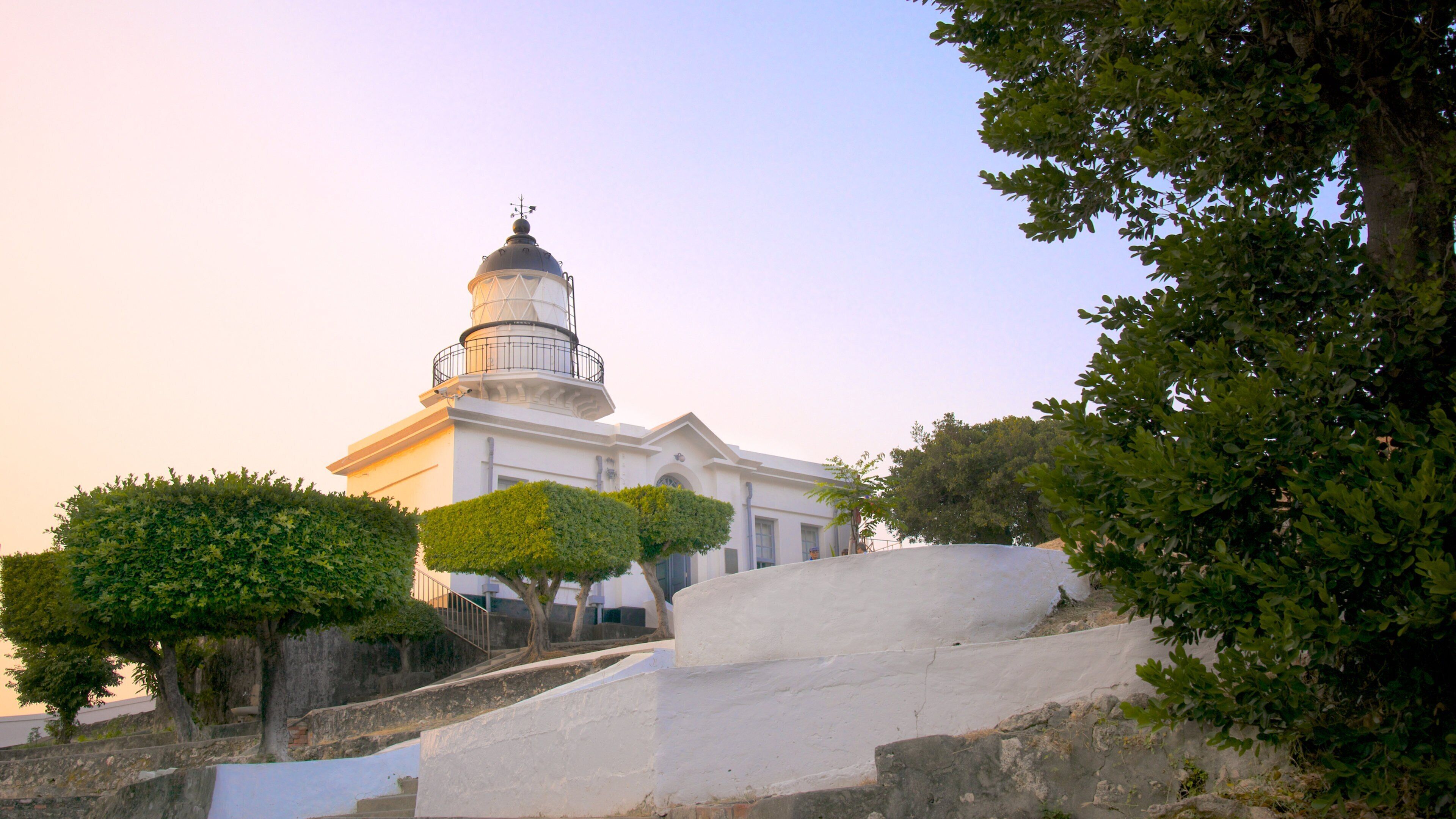 旗津灯台 どの含み 灯台