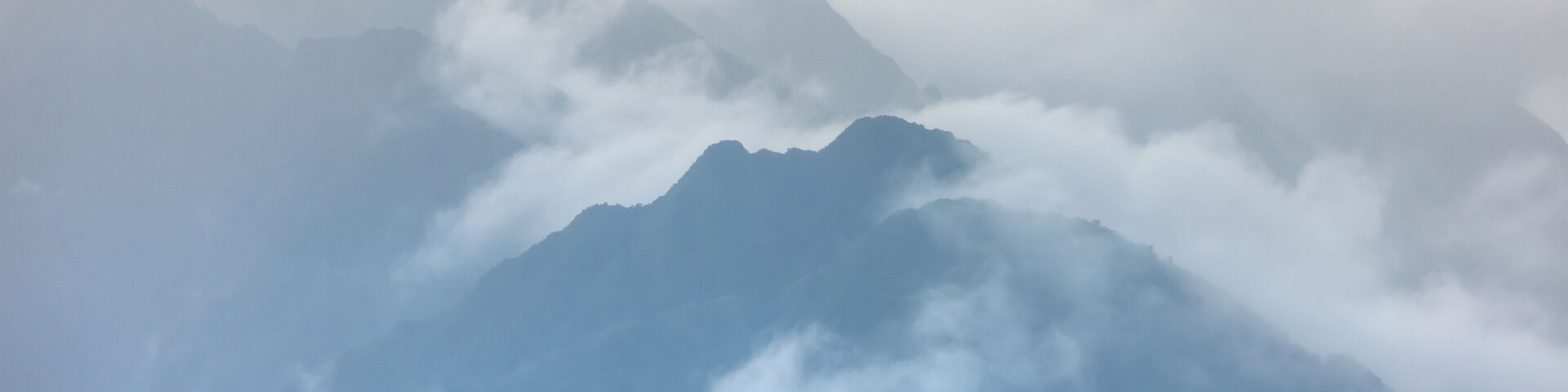 Mountain scenery of Sapa, Sapa is an incredibly picturesque town that lies in the Hoang Lien Son mountain range - Northwest Vietnam.
