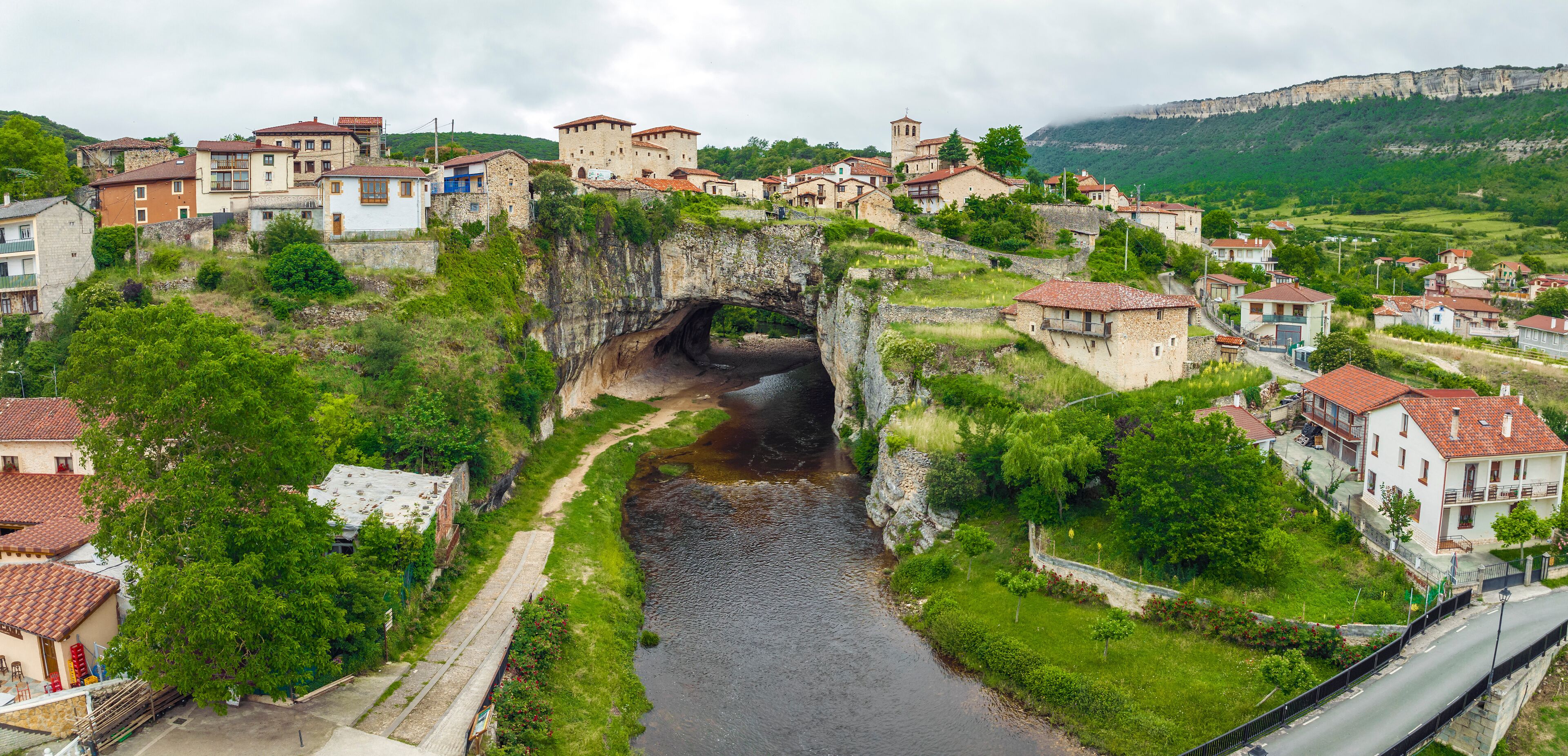 Valle De Valdebezana